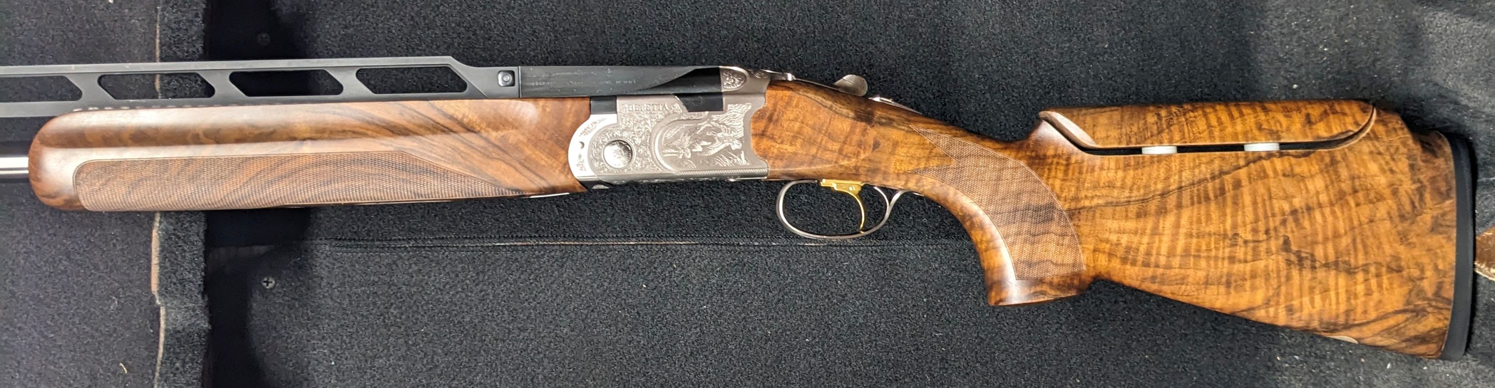 Beretta 687 Silver Pigeon III Signature Trap Combo
