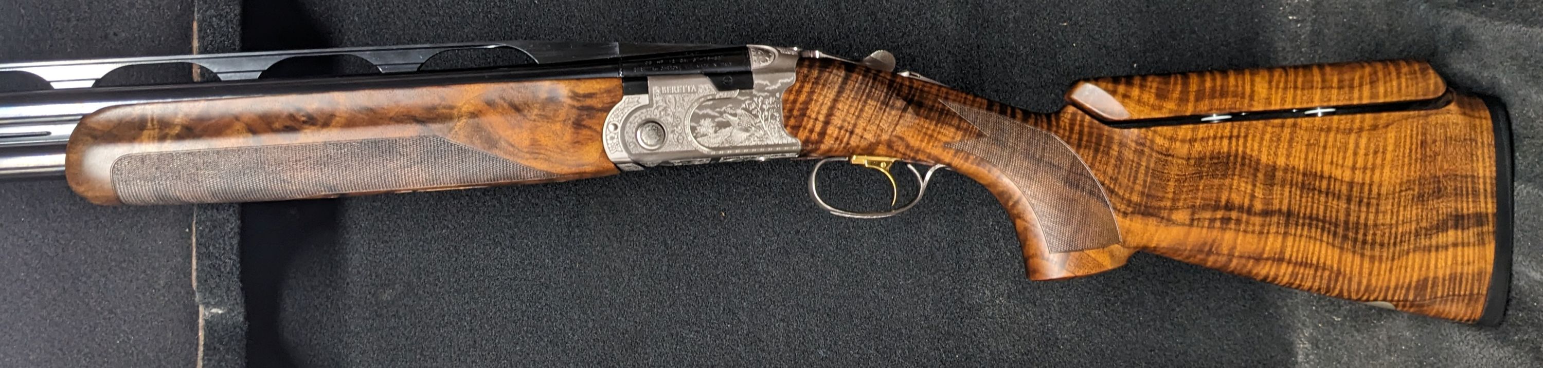 Beretta 687 Silver Pigeon III Signature Deluxe Trap Combo 32 34